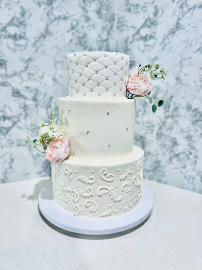 Custom Cakes with flowers  (wedding, quinceañeras)