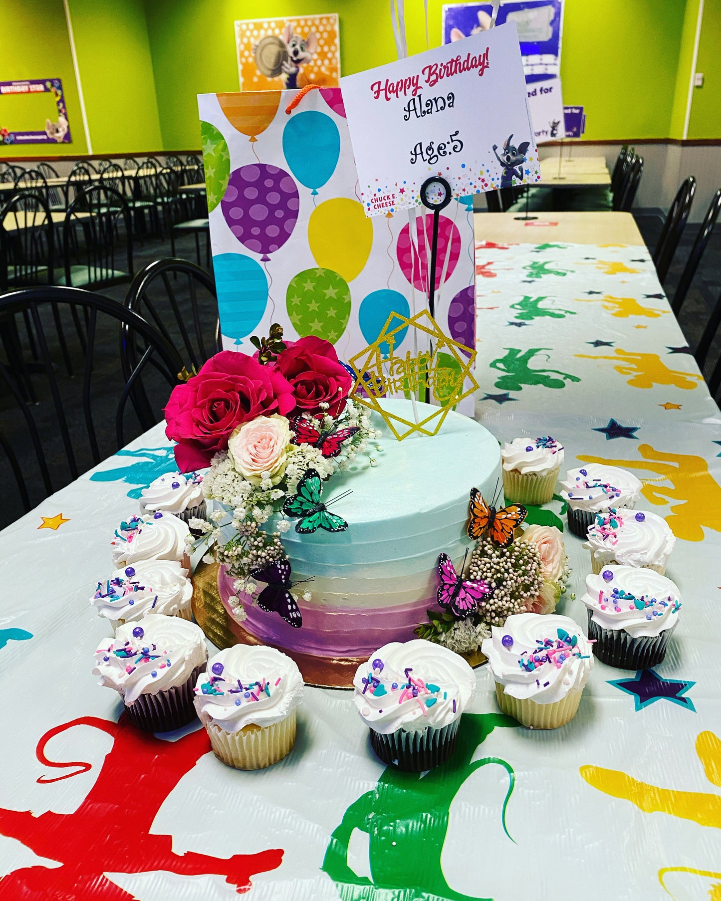 Desserts Table Decorations