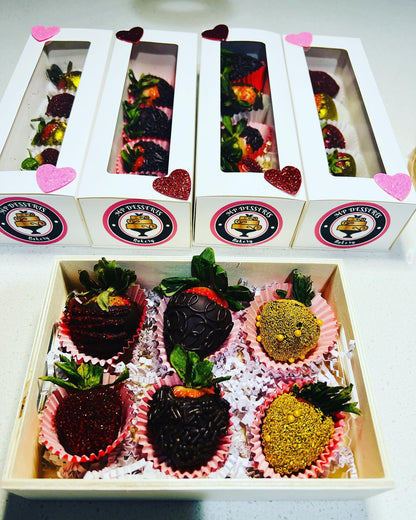 Chocolate Strawberries (12 pcs)