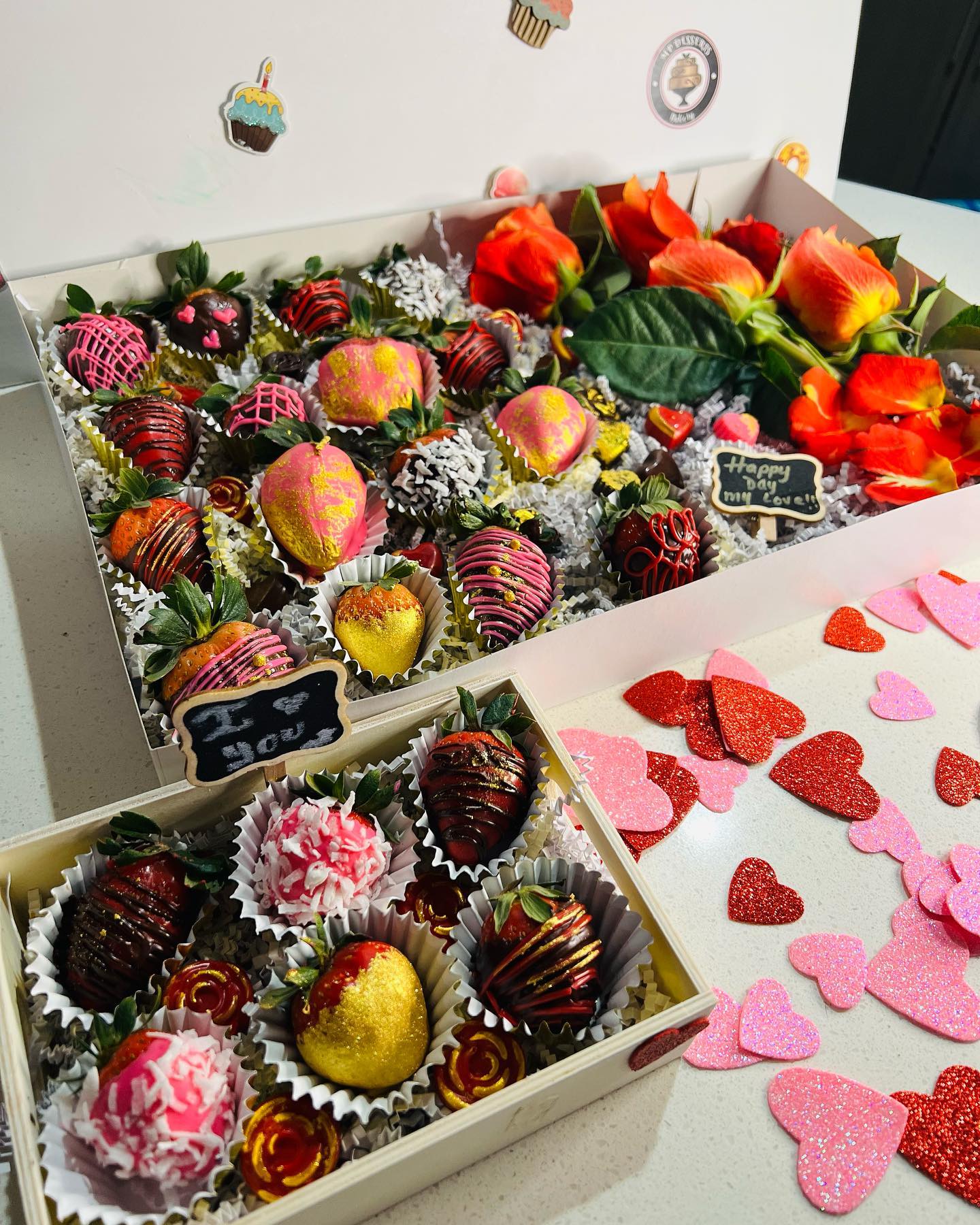 Chocolate Strawberries (12 pcs)