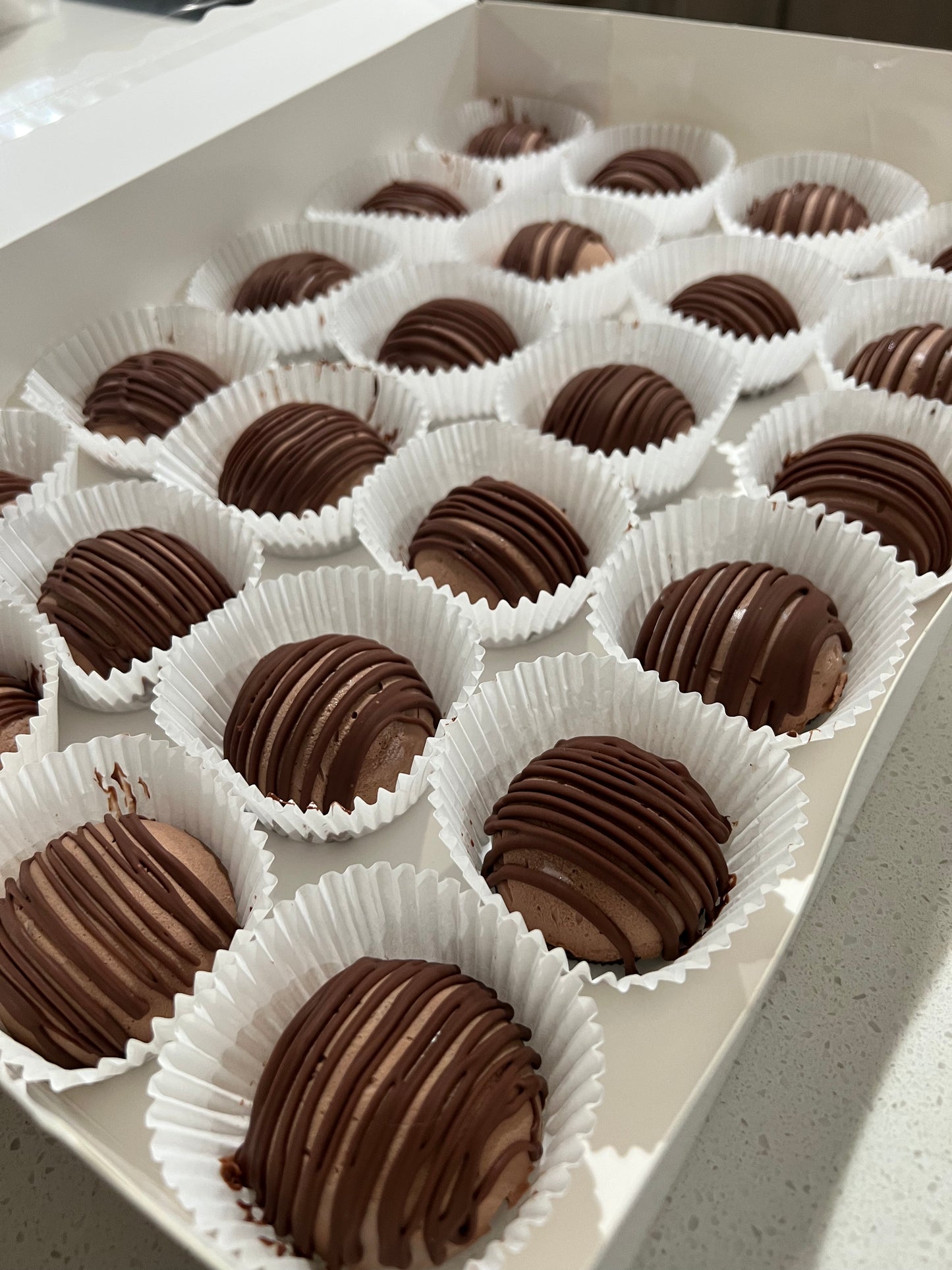 Chocolate Balls (12 pcs)